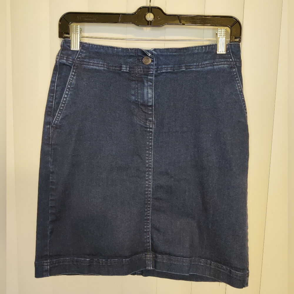 Talbots dark blue denim mini skirt Women's size 2p - Picture 1 of 3